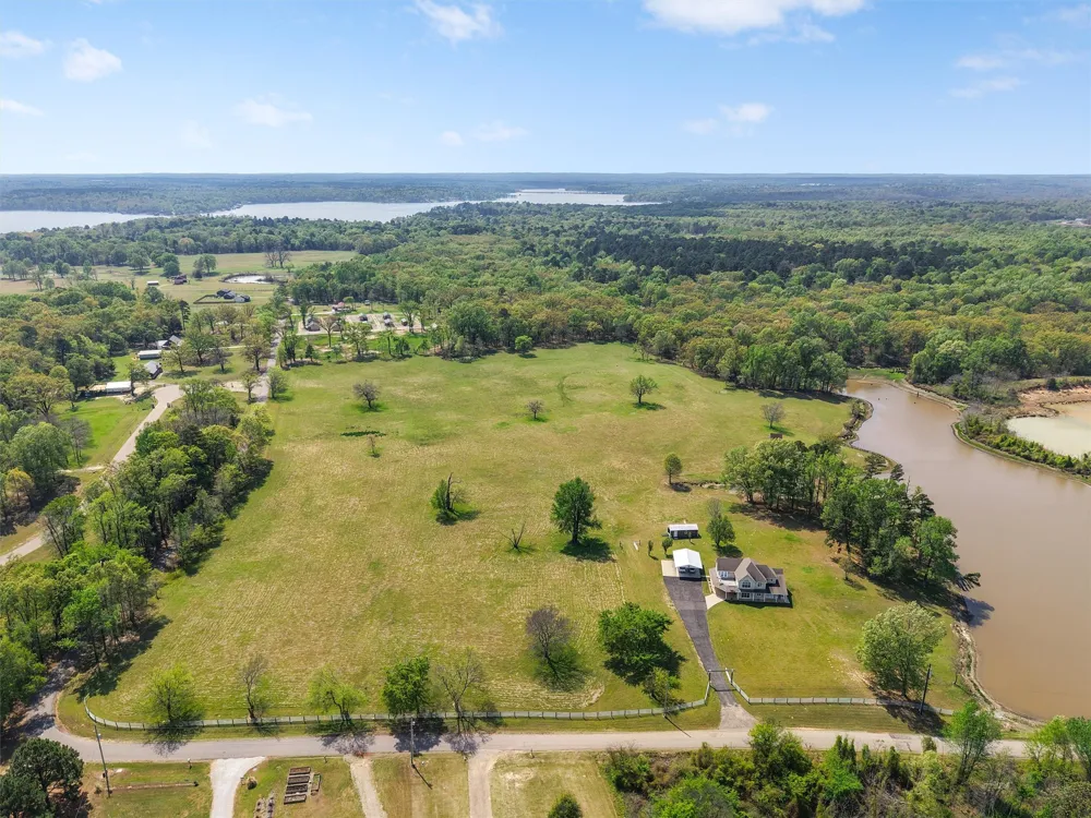 520 SE CR 4385 Scroggins, TX 75480