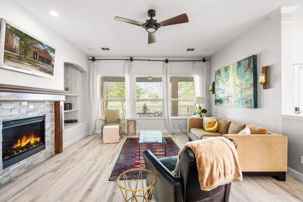 1301 Meadows Avenue Lantana, TX 76226