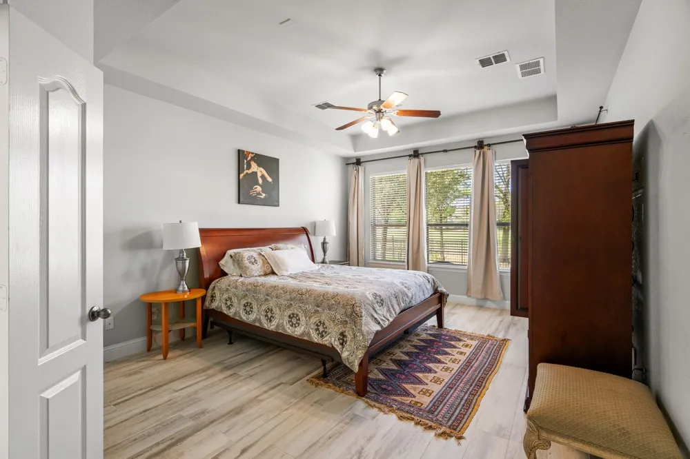 1301 Meadows Avenue Lantana, TX 76226