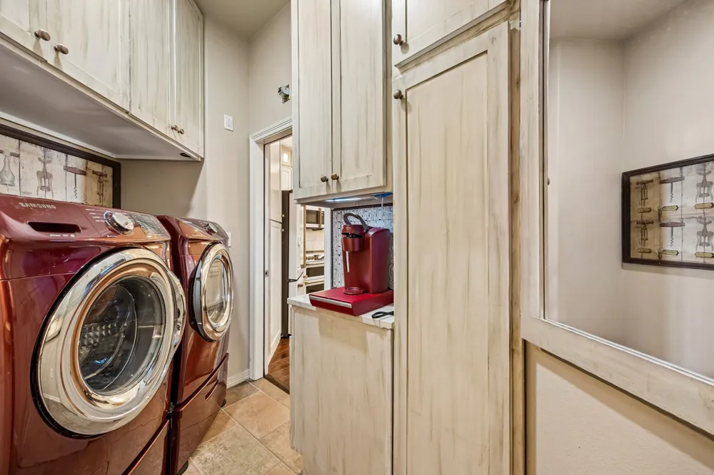 330 Las Colinas Boulevard E #1302 Irving, TX 75039