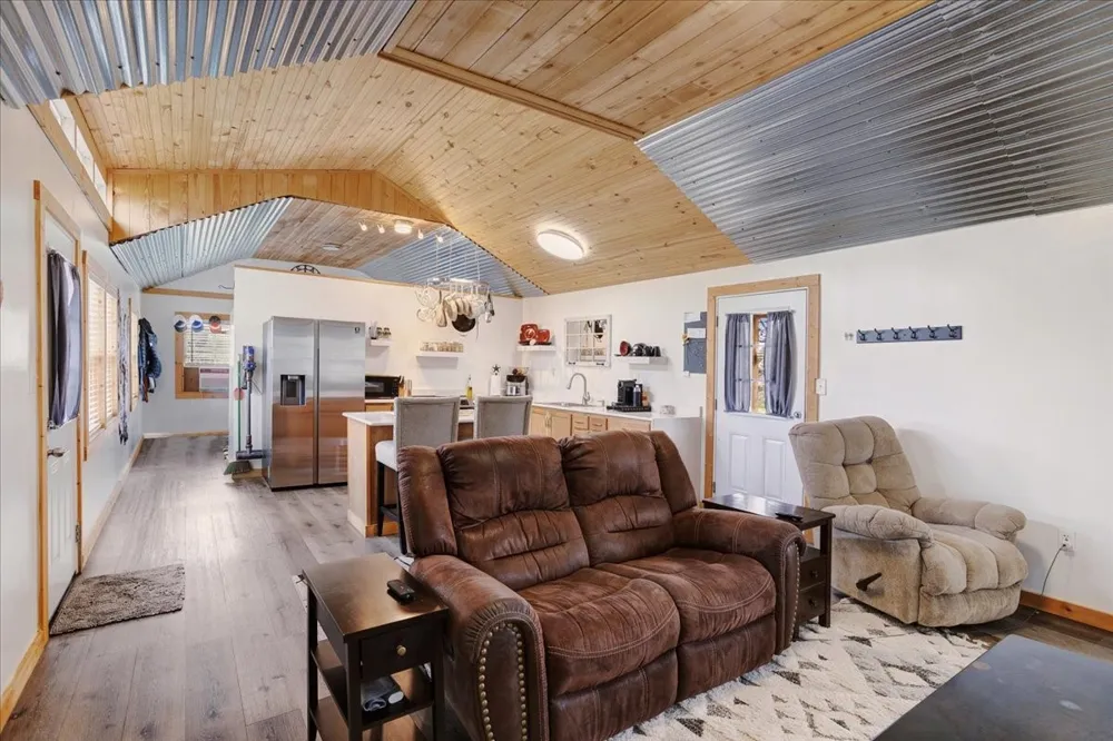 106 Red Bud Street Ravenna, TX 75476