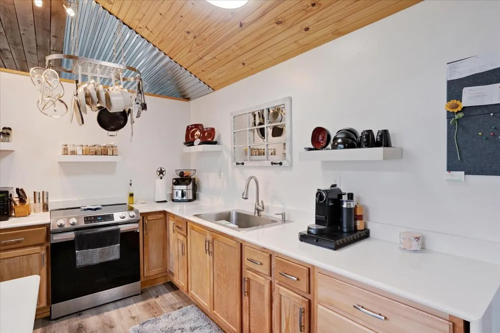 106 Red Bud Street Ravenna, TX 75476