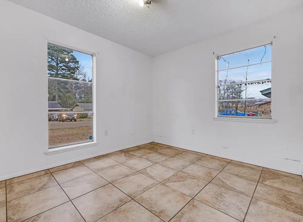 165 Greenforest Trail Nash, TX 75569