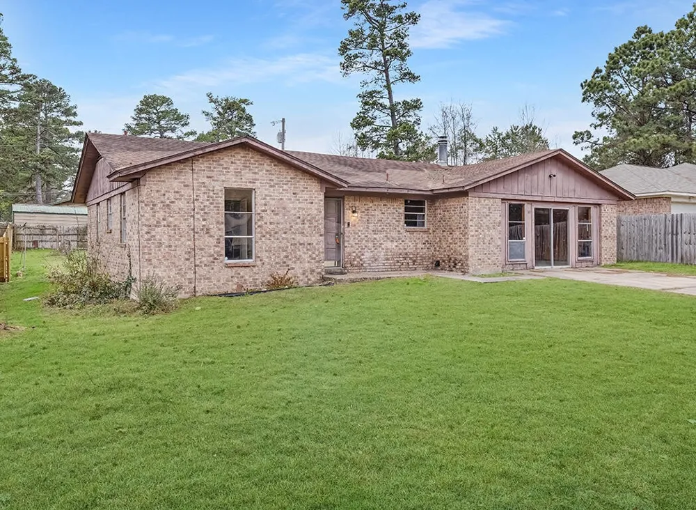 165 Greenforest Trail Nash, TX 75569