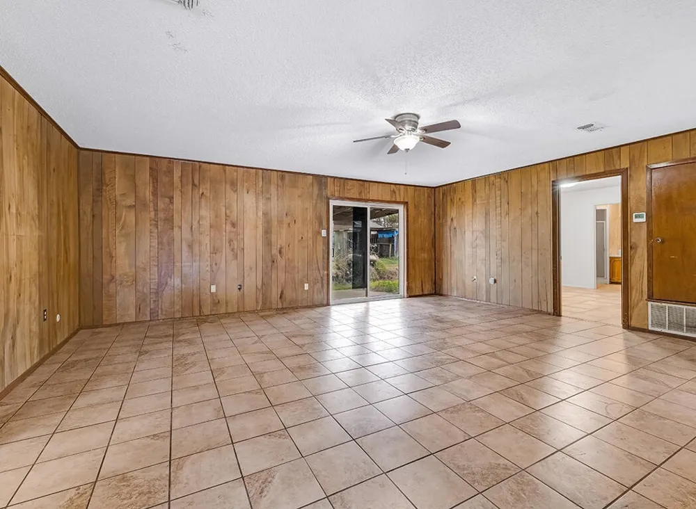 165 Greenforest Trail Nash, TX 75569