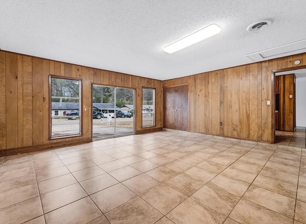 165 Greenforest Trail Nash, TX 75569