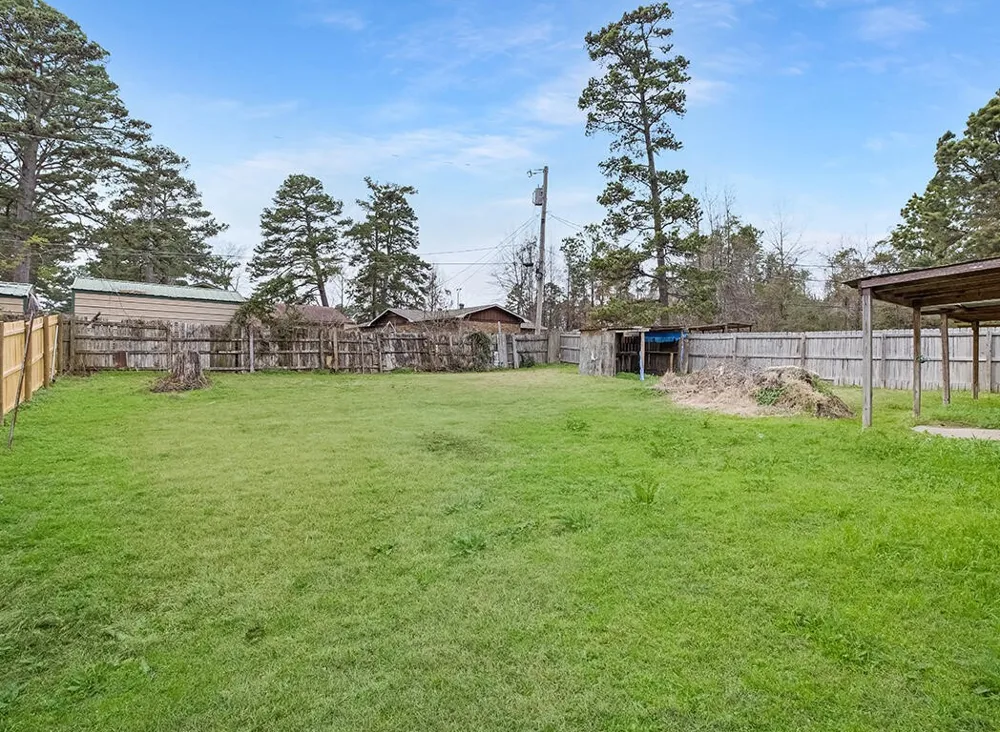 165 Greenforest Trail Nash, TX 75569
