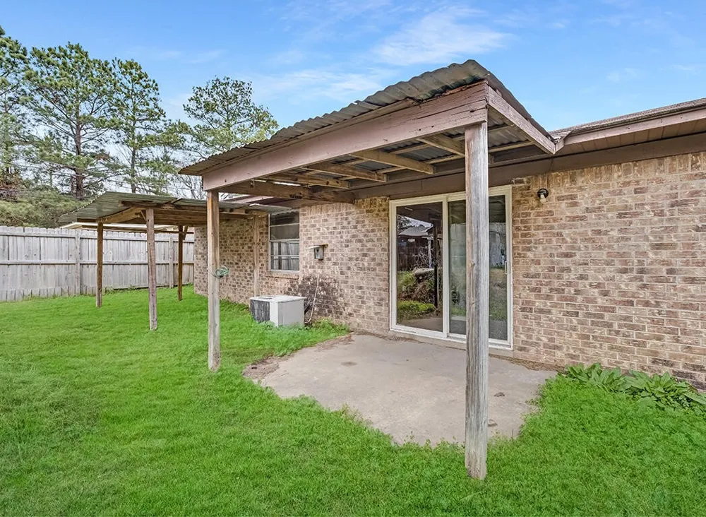 165 Greenforest Trail Nash, TX 75569