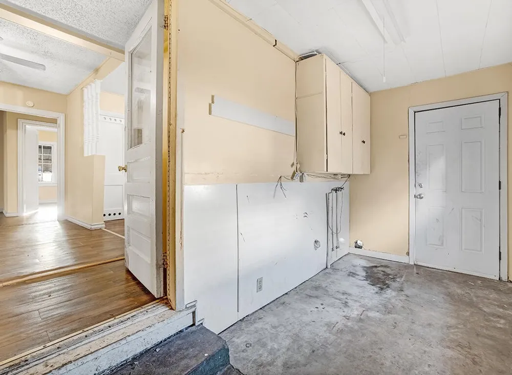 733 Arizona Avenue Wake Village, TX 75501