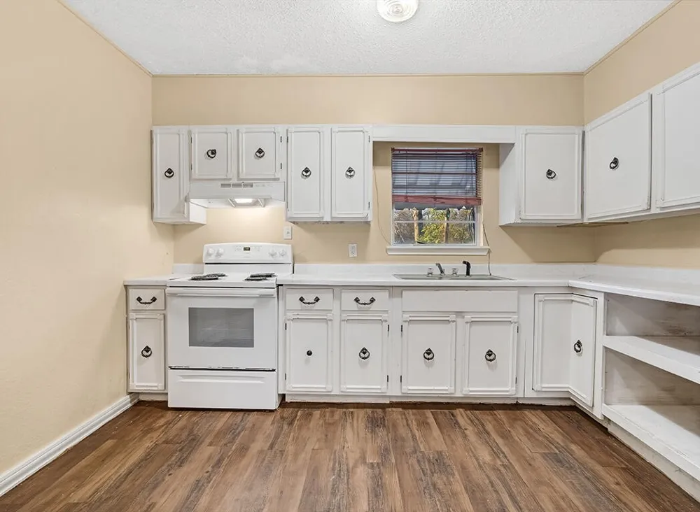 733 Arizona Avenue Wake Village, TX 75501