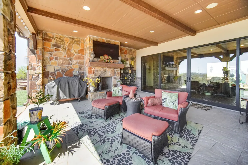 2688 FM 2190 Jacksboro, TX 76458