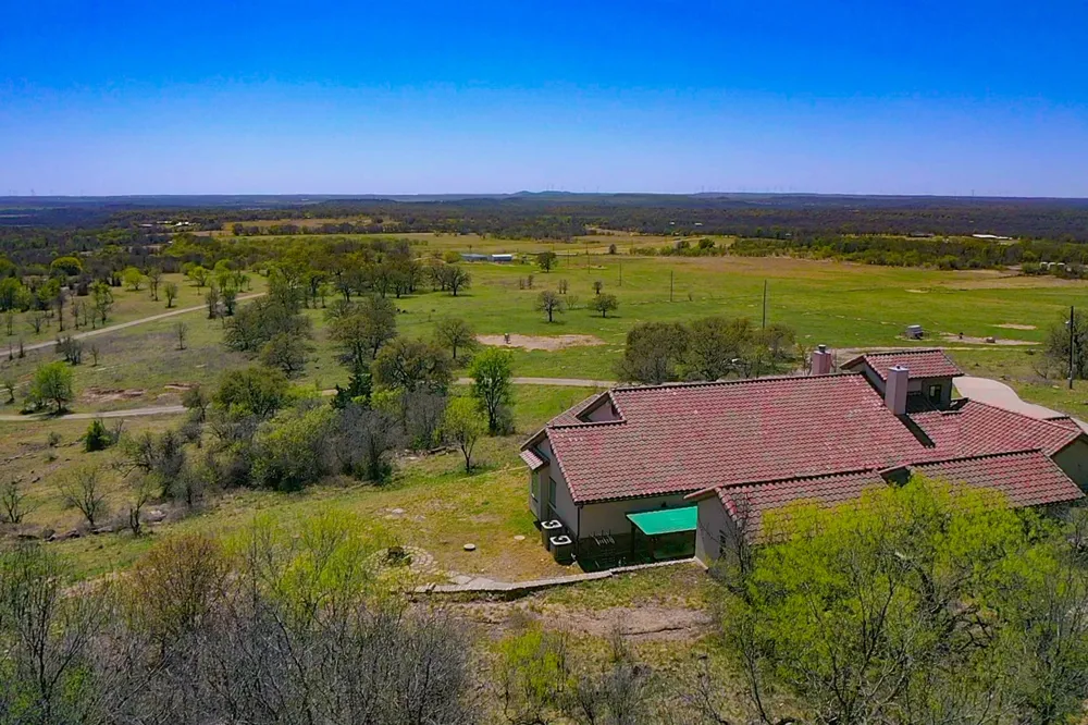 2688 FM 2190 Jacksboro, TX 76458