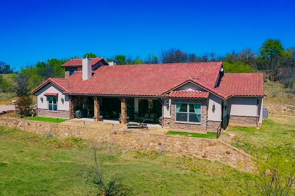 2688 FM 2190 Jacksboro, TX 76458
