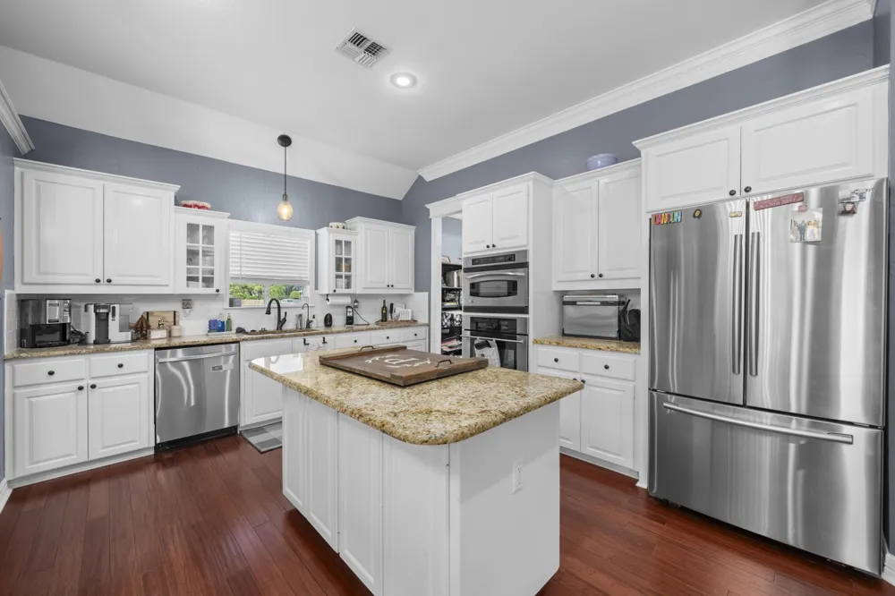 11025 Granbury Cove
