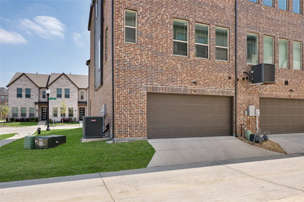 300 Colusa Drive Lewisville, TX 75056