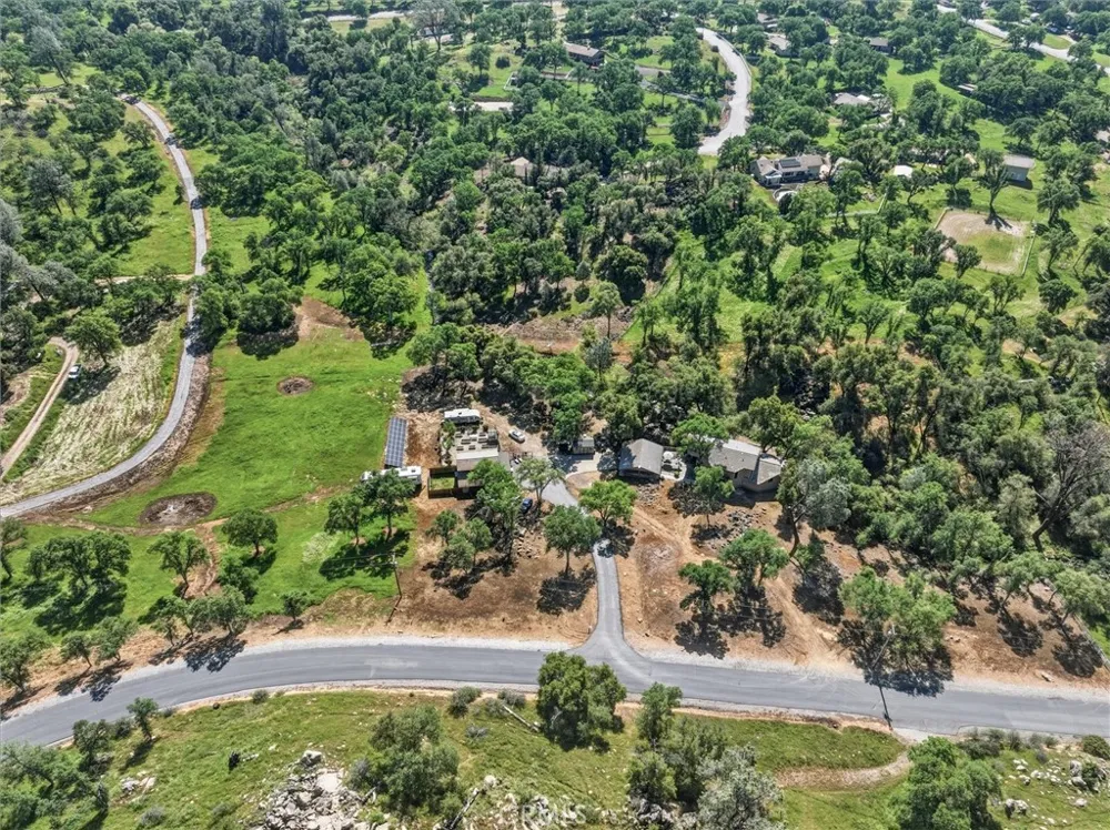 5552 Bear Creek Catheys Valley, CA 95306
