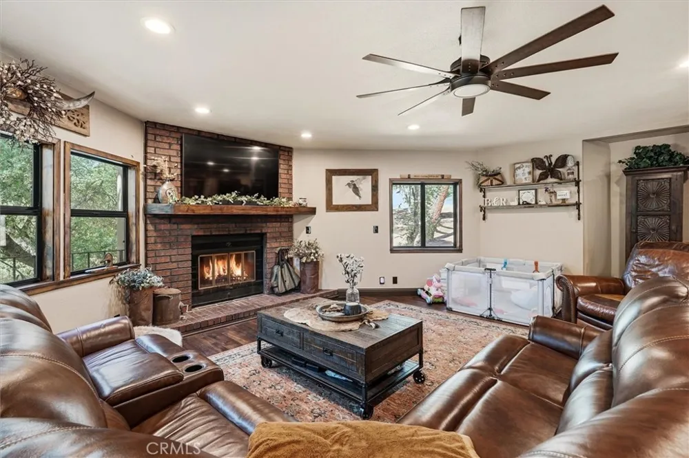 5552 Bear Creek Catheys Valley, CA 95306