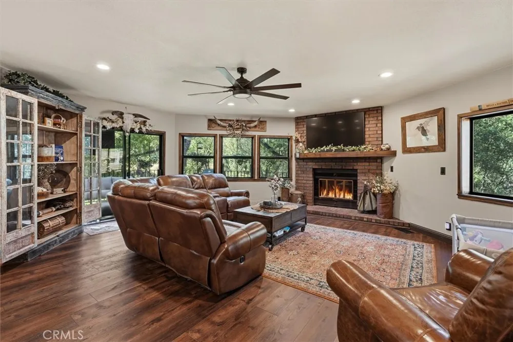 5552 Bear Creek Catheys Valley, CA 95306