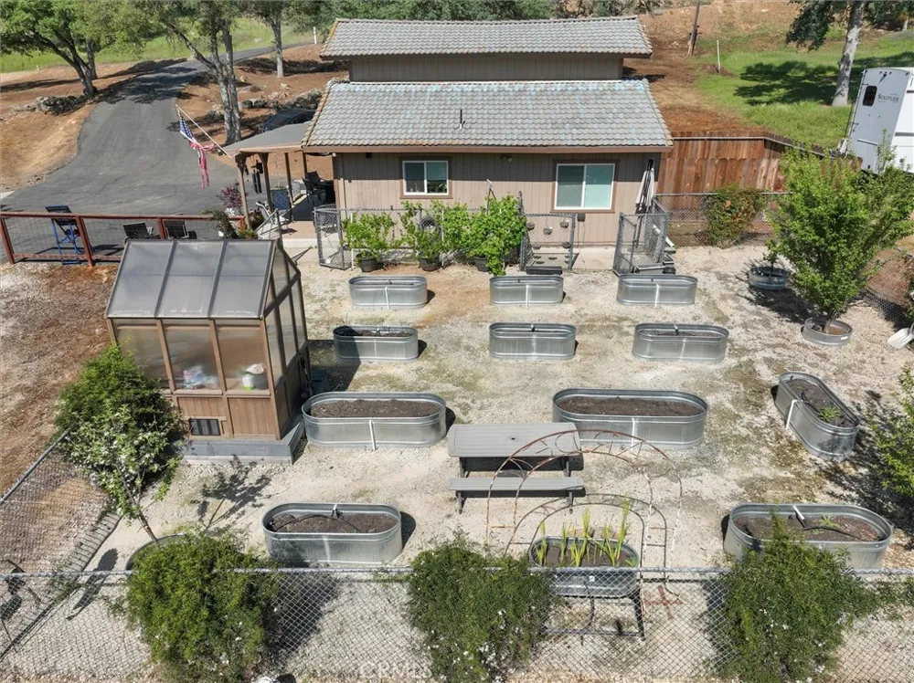 5552 Bear Creek Catheys Valley, CA 95306