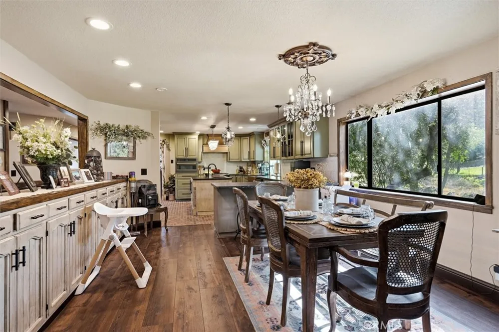 5552 Bear Creek Catheys Valley, CA 95306