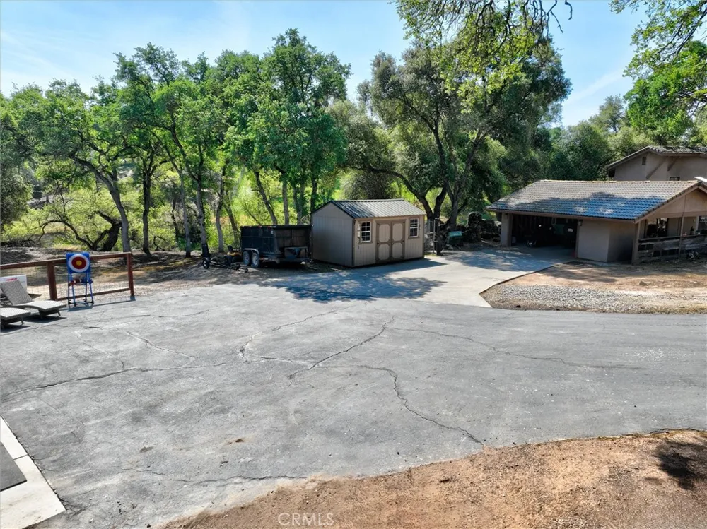 5552 Bear Creek Catheys Valley, CA 95306