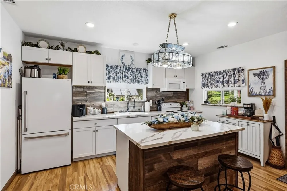 5552 Bear Creek Catheys Valley, CA 95306