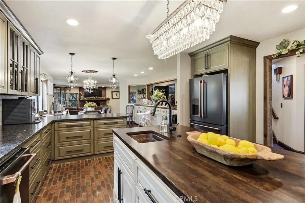 5552 Bear Creek Catheys Valley, CA 95306