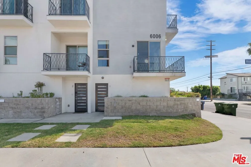 6006 Klump Avenue #1 North Hollywood, CA 91606