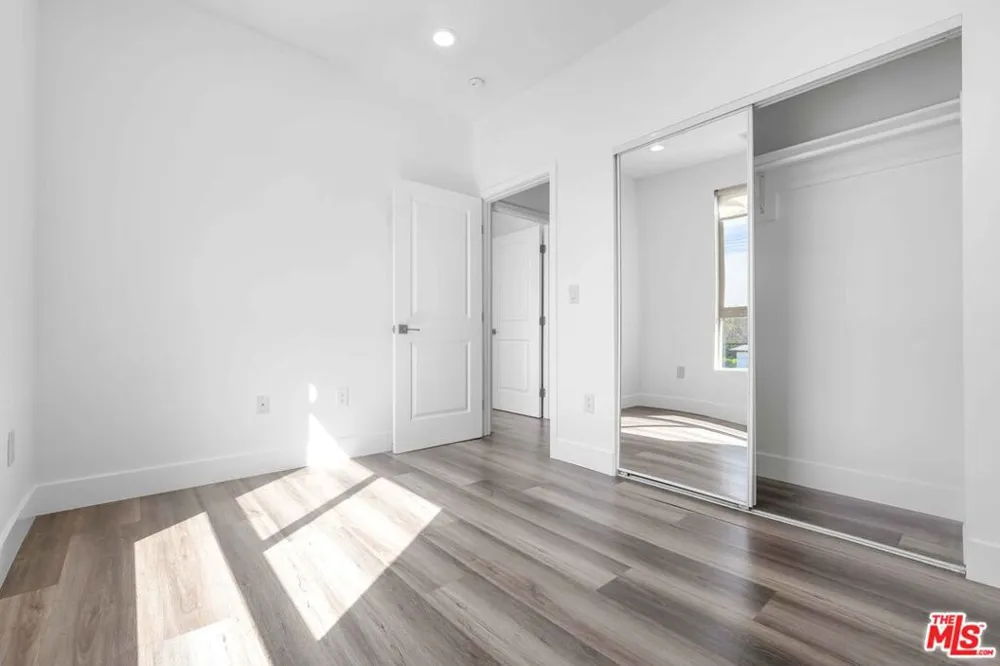 6006 Klump Avenue #1 North Hollywood, CA 91606