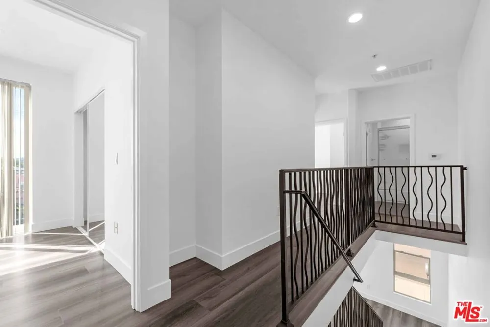 6006 Klump Avenue #1 North Hollywood, CA 91606