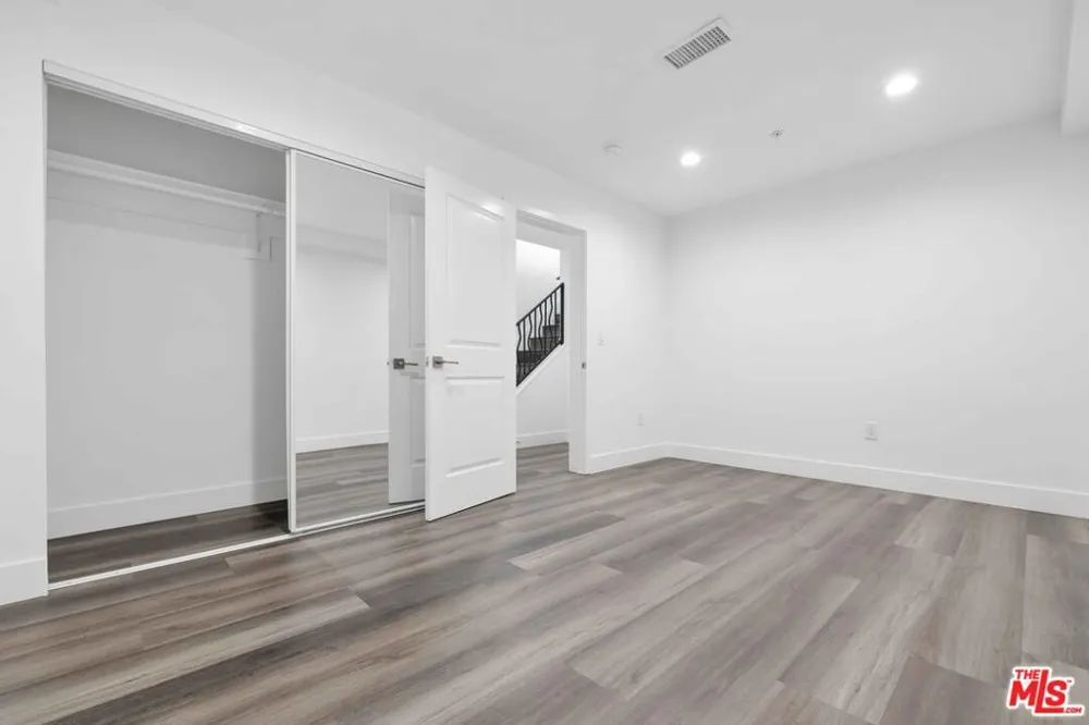 6006 Klump Avenue #1 North Hollywood, CA 91606