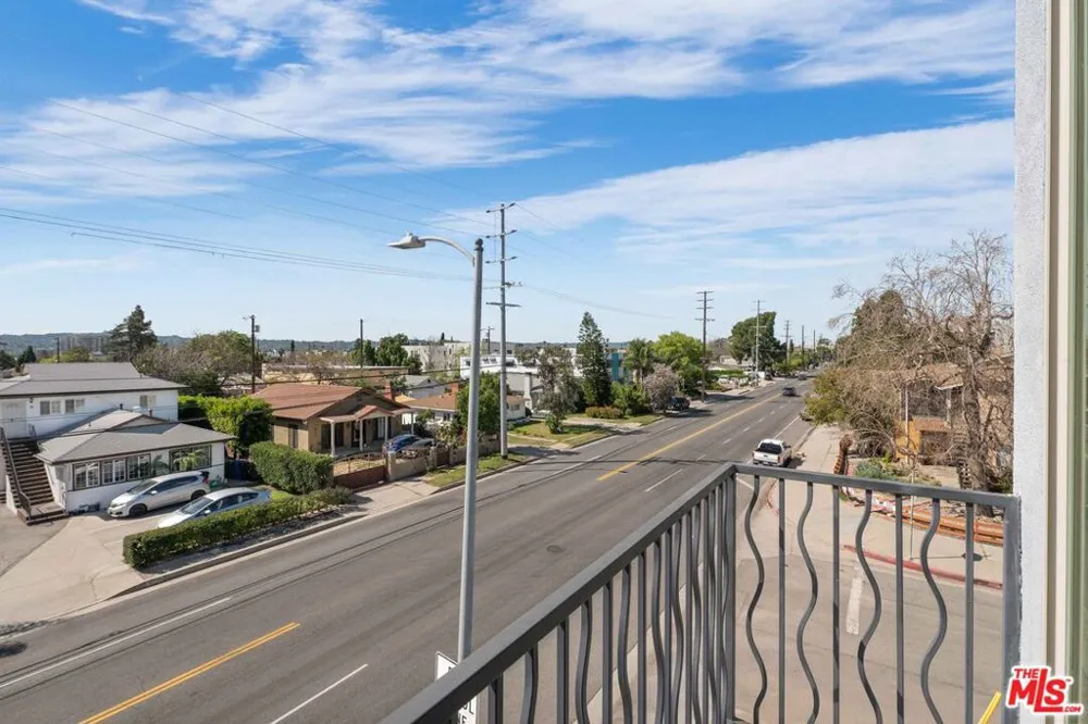 6006 Klump Avenue #1 North Hollywood, CA 91606