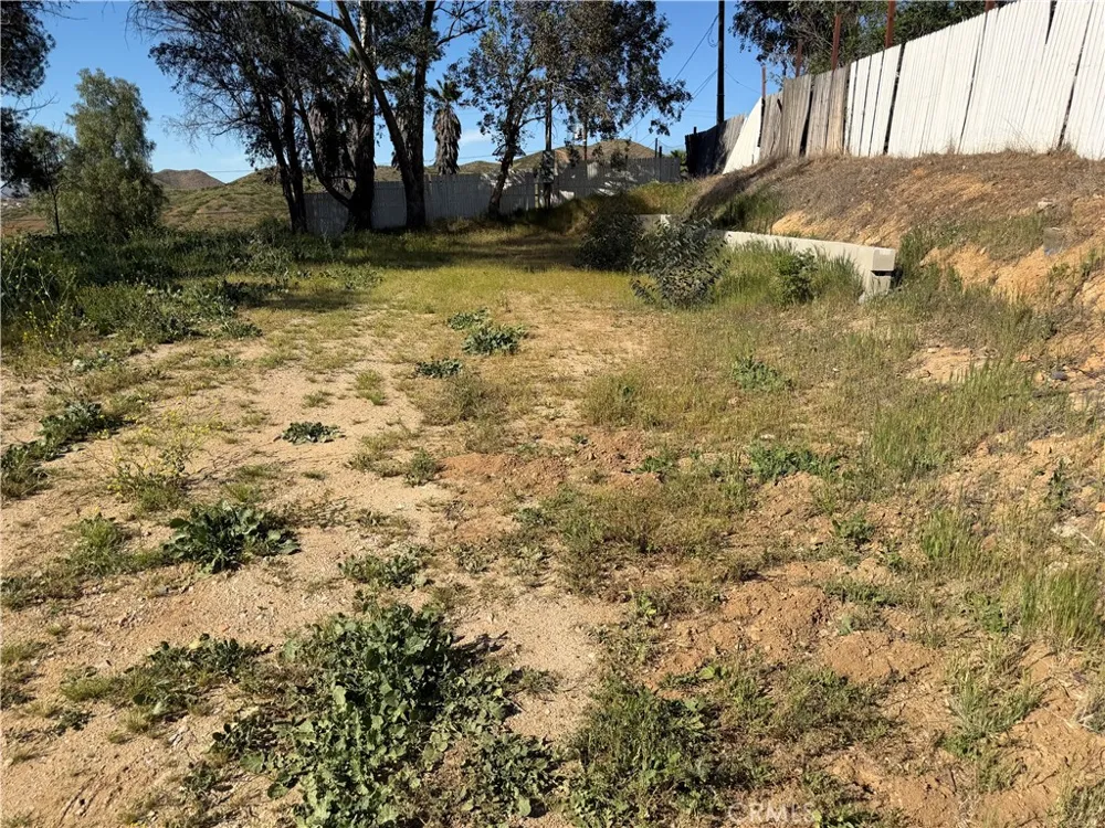 24650 Fir Menifee, CA 92584