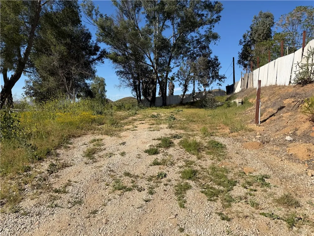 24650 Fir Menifee, CA 92584