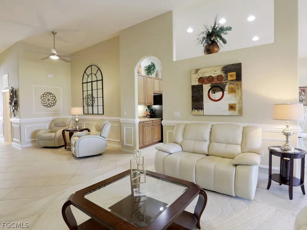 Sea Trawler Bend #1803 North Fort Myers, FL 33903