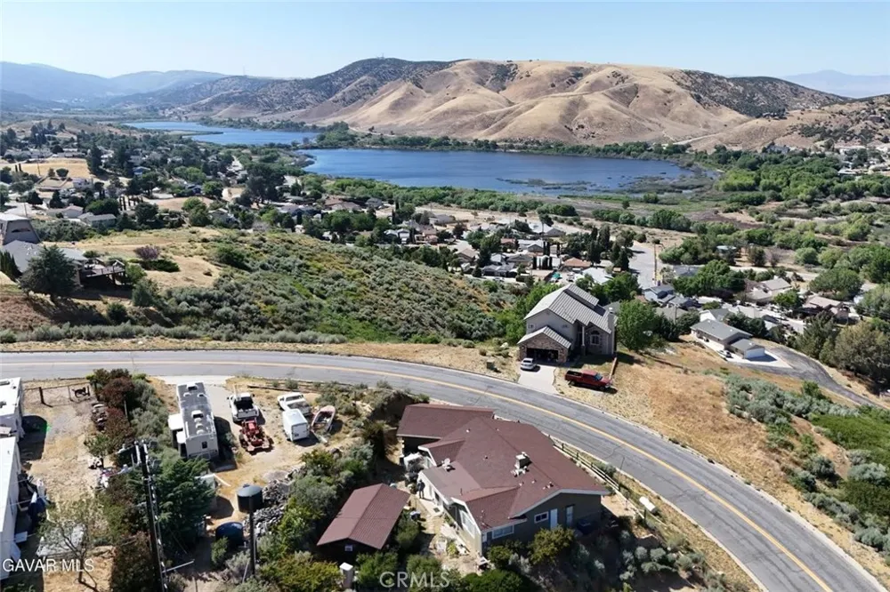 Montello Drive Lake Hughes, CA 93532