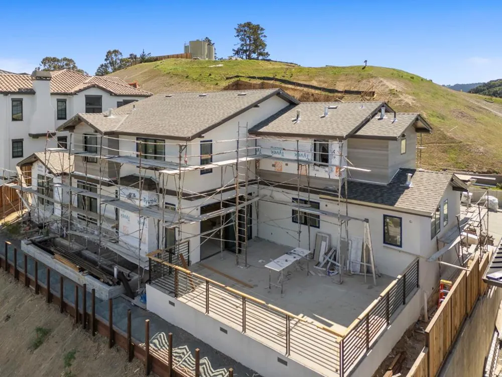 18 Bel Aire Lane San Mateo, CA 94402