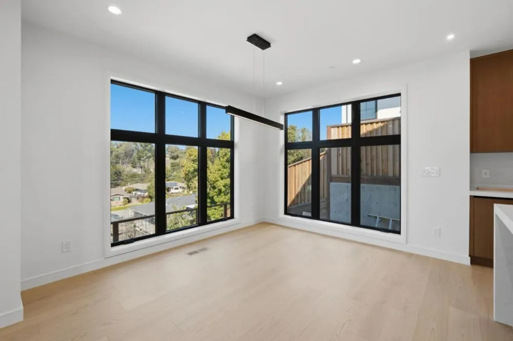18 Bel Aire Lane San Mateo, CA 94402