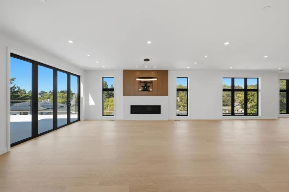 18 Bel Aire Lane San Mateo, CA 94402