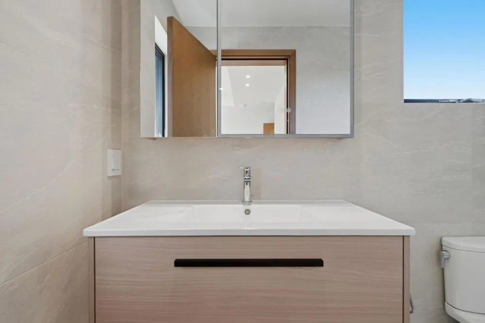 18 Bel Aire Lane San Mateo, CA 94402