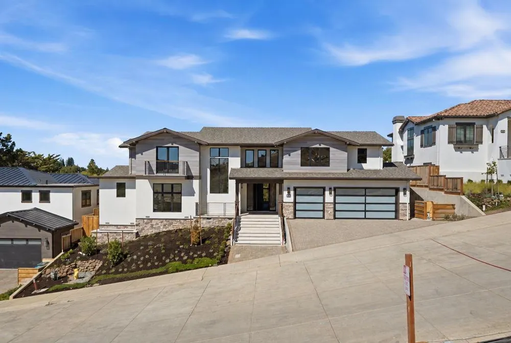 18 Bel Aire Lane San Mateo, CA 94402