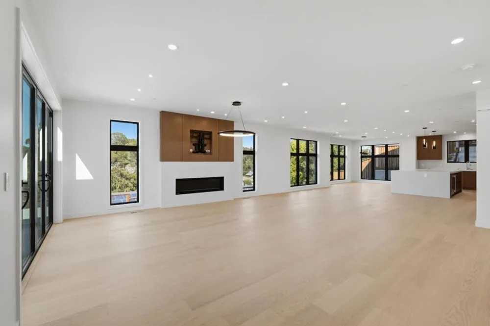 18 Bel Aire Lane San Mateo, CA 94402