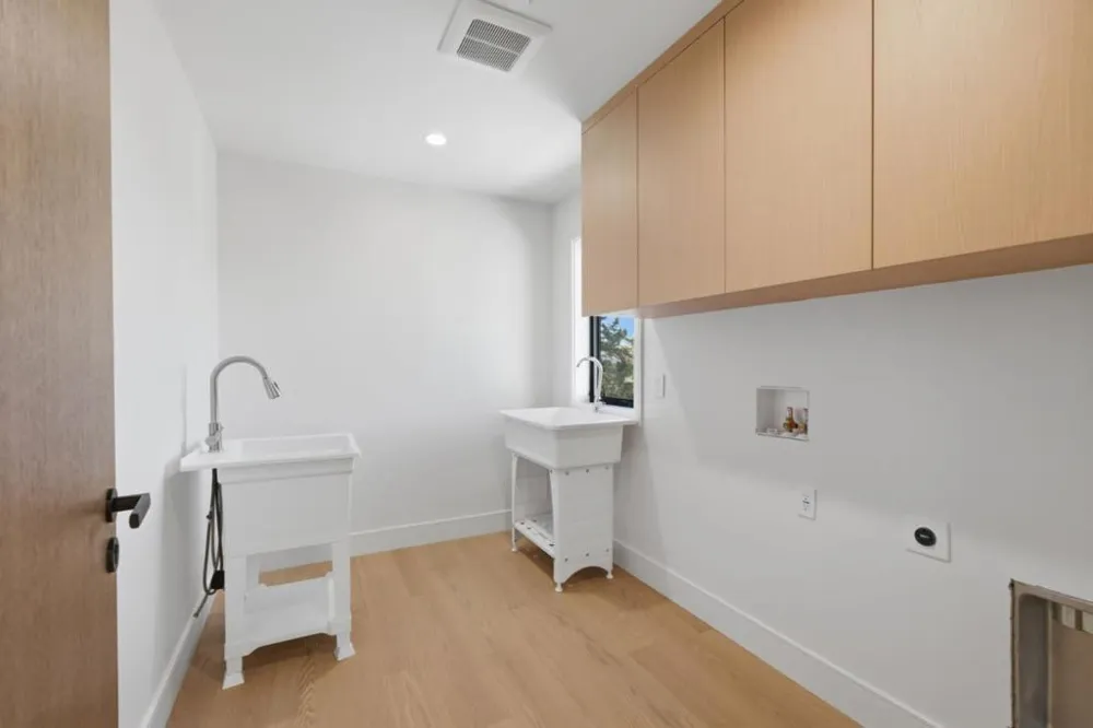 18 Bel Aire Lane San Mateo, CA 94402