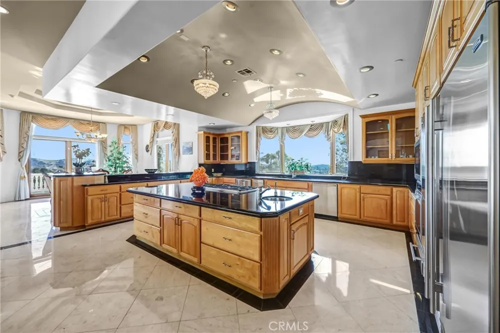 22588 Ridge Line Road Diamond Bar, CA 91765