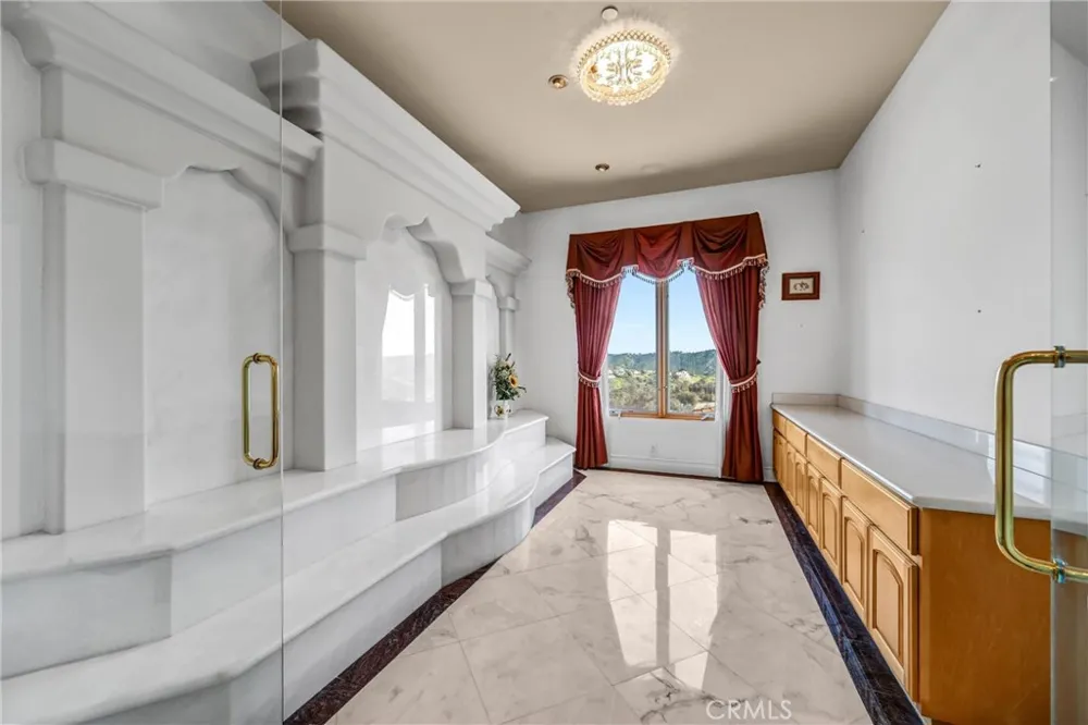 22588 Ridge Line Road Diamond Bar, CA 91765