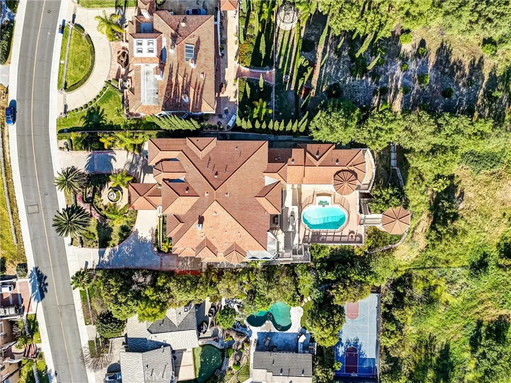 22588 Ridge Line Road Diamond Bar, CA 91765