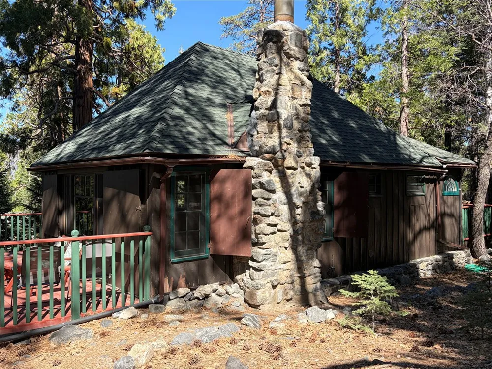 120 Barton Flats Angelus Oaks, CA 92305