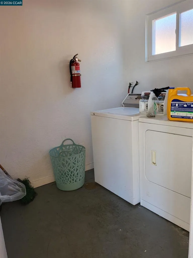 2341 21St St San Pablo, CA 94806