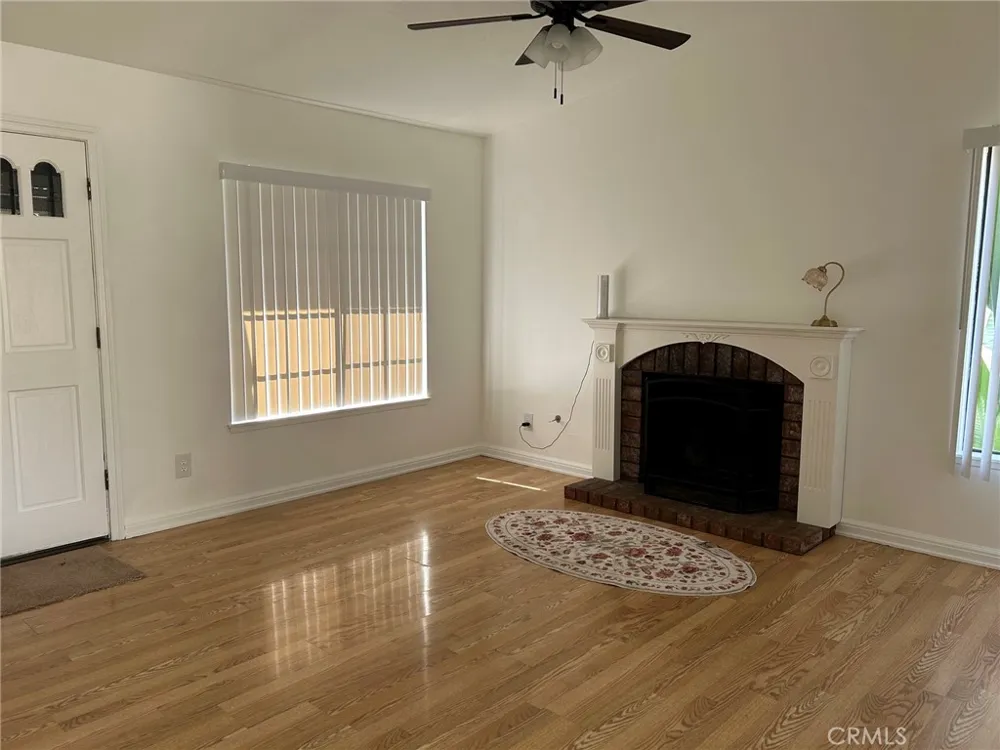 25768 Covala Court Valencia, CA 91355