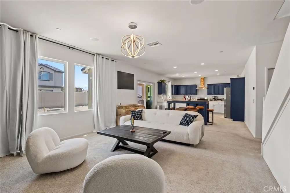 38226 Chapelle Palmdale, CA 93552